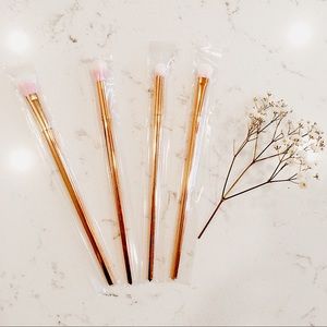4 Piece Pink & Gold Eyeshadow Brush Set